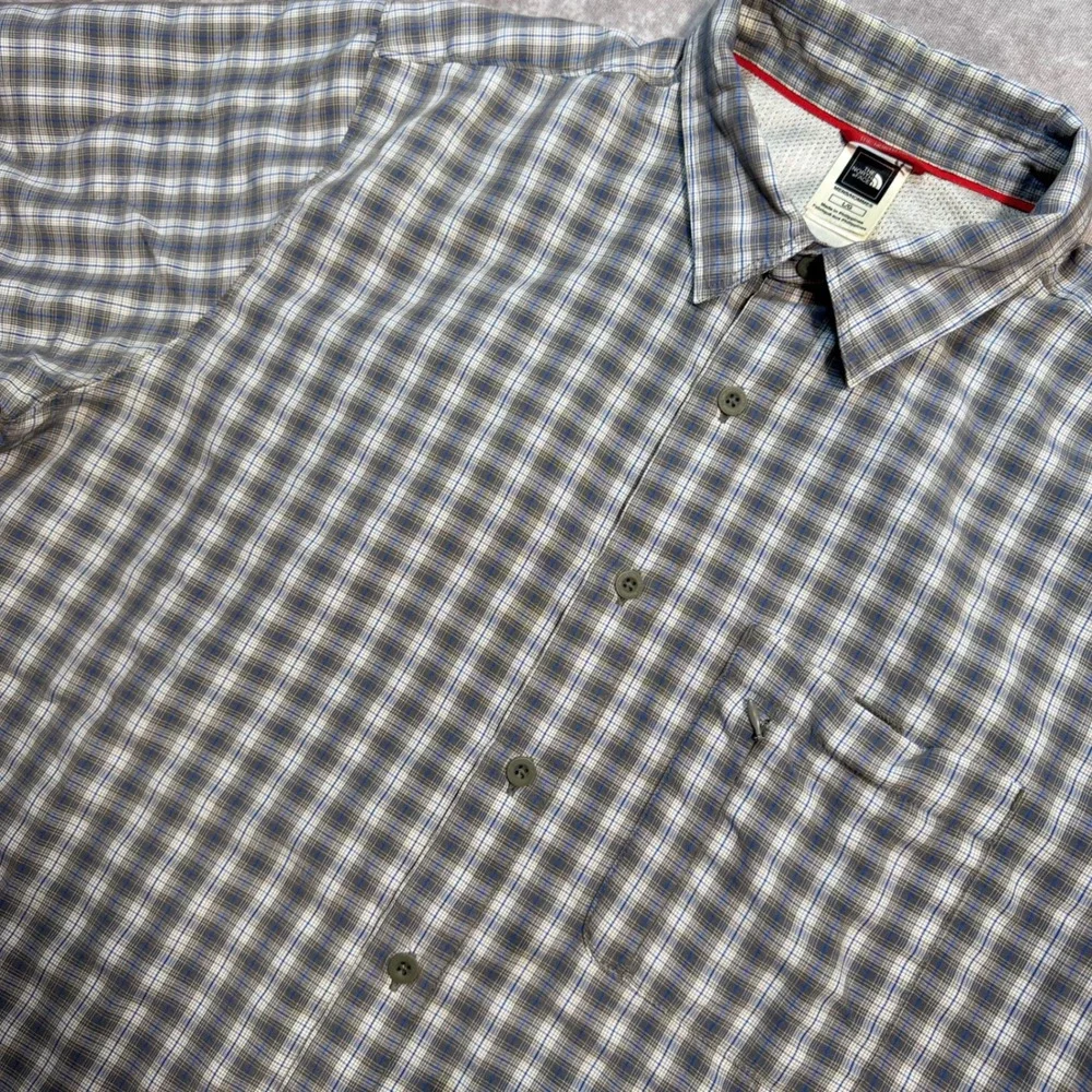 The North Face Mens Large Plaid Button Down Shirt Short Sleeve Gray Blue TB50